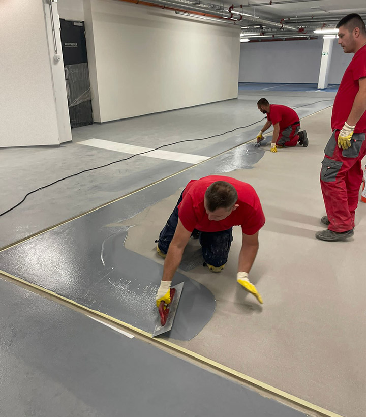 Epoxy floors: anti-slip and smooth